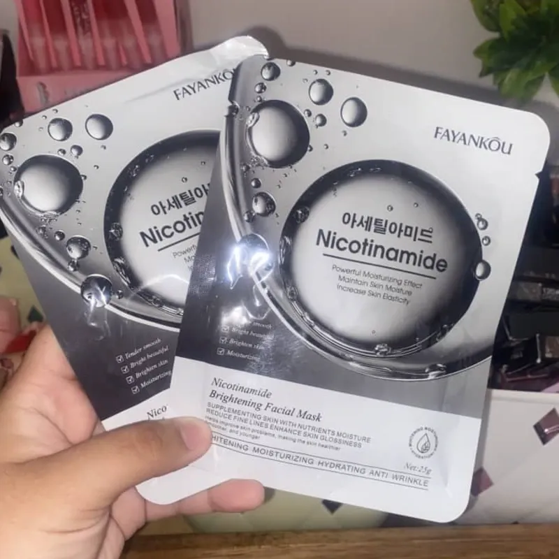 Mascarilla facial en formato de velo de NIACINAMIDA de la marca FAYANKOU