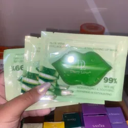 Parches para labios de ALOE VERA y COLÁGENO