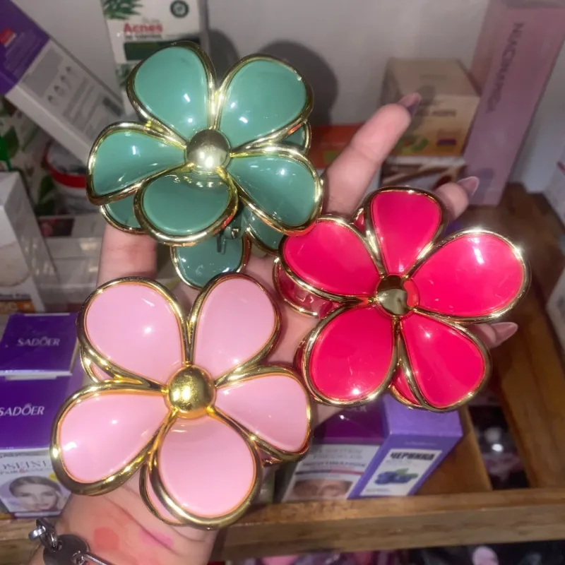 Pellizcos grandes de flores para el cabello