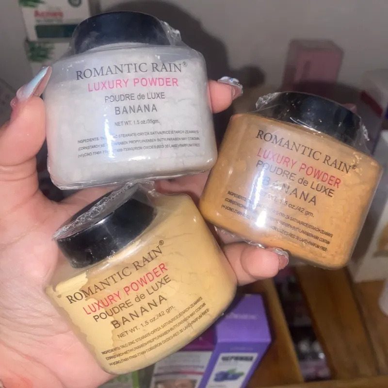 Polvo traslúcido BANANA de la marca ROMANTIC RAIN