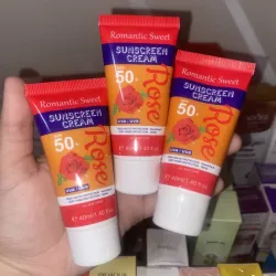 Protector solar de ROSAS
