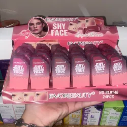 Rubor líquido en formato de paleta con altísima pigmentación