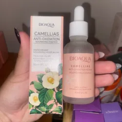Sérum facial de CAMELIAS ANTIOXIDANTE de la marca BIOAQUA