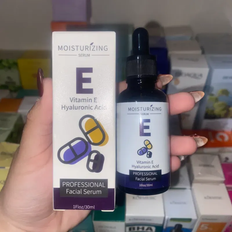 Sérum facial de VITAMINA E y ÁCIDO HIALURÓNICO de la marca MOISTURIZING