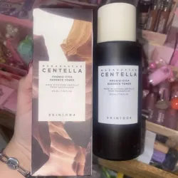 Tónico facial original de CENTELLA ASIÁTICA FERMENTADA de la marca SKIN1004