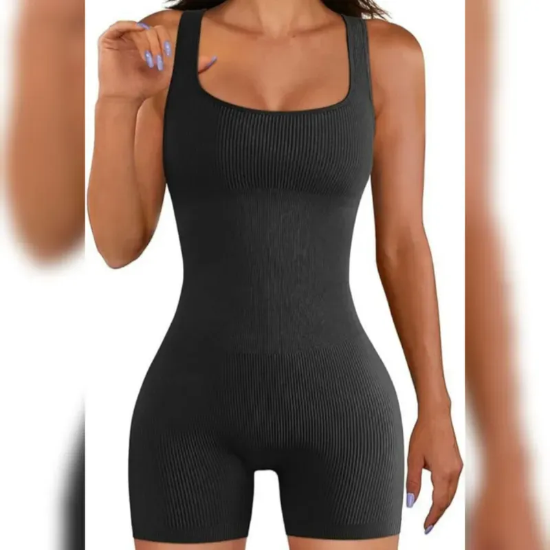 Monos deportivos levanta glúteos 