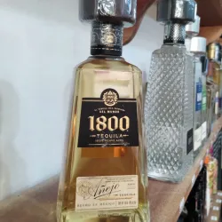 Tequila 1800 -Añejo- 700ml. 