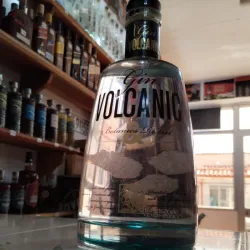 Gin Volcanic -Botanics & Russets- 700ml. 