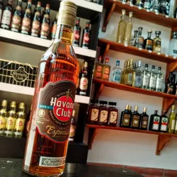 Havana Club -Añejo Especial- 700ml