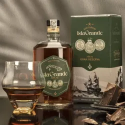 Ron Isla Grande -Añejo Gran Reserva- 700ml.