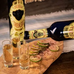 Tequila Corralejo -Reposado- EI Tequila grande de México. 1L. 