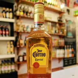 Tequila José Cuervo especial reposado