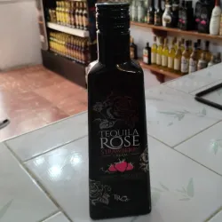 Crema Tequila Rose -Fresa-  375ml.