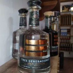 Tequila Tres Generaciones -Añejo Cristalino- 750ml.  