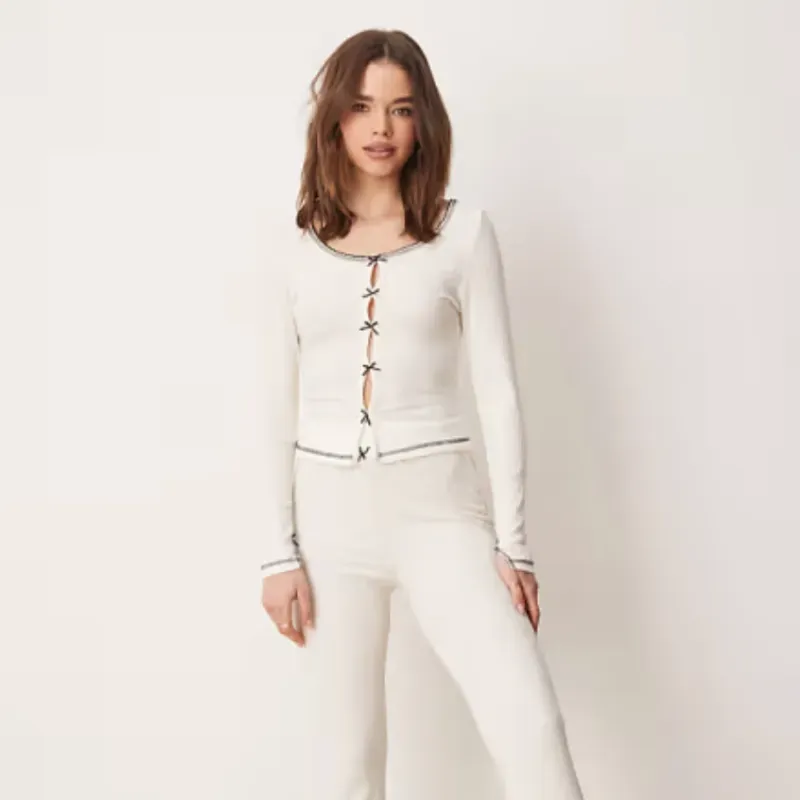 Abrigo de lazos Asos 