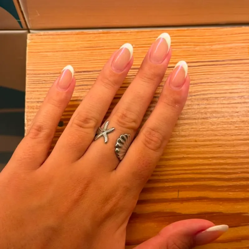 Anillo estrella y concha ajustable