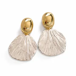 Aretes dorados