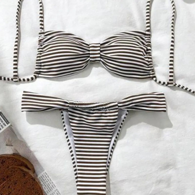 Bikini de rayas
