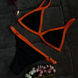 Bikini Naranja y Negro