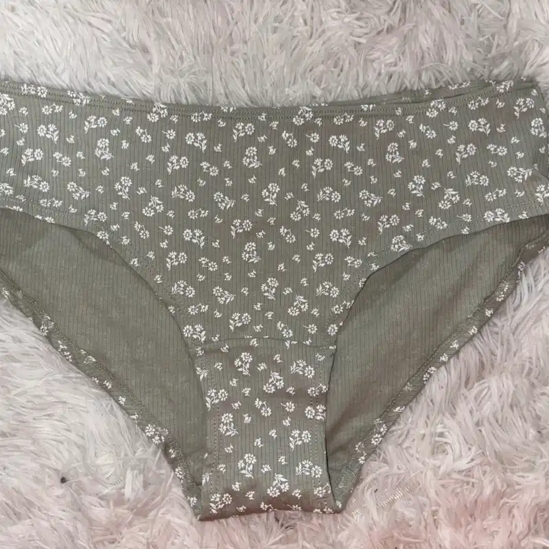 Blúmer H&M