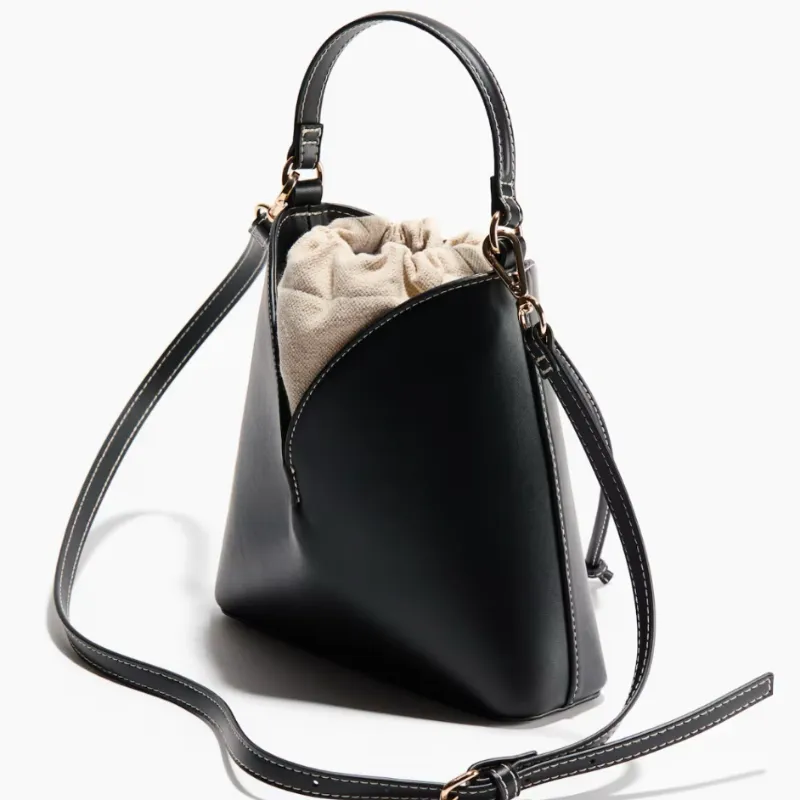 Bolso negro HyM