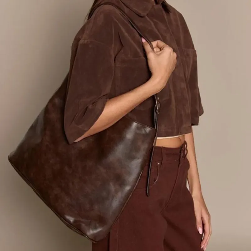 Cartera carmelita