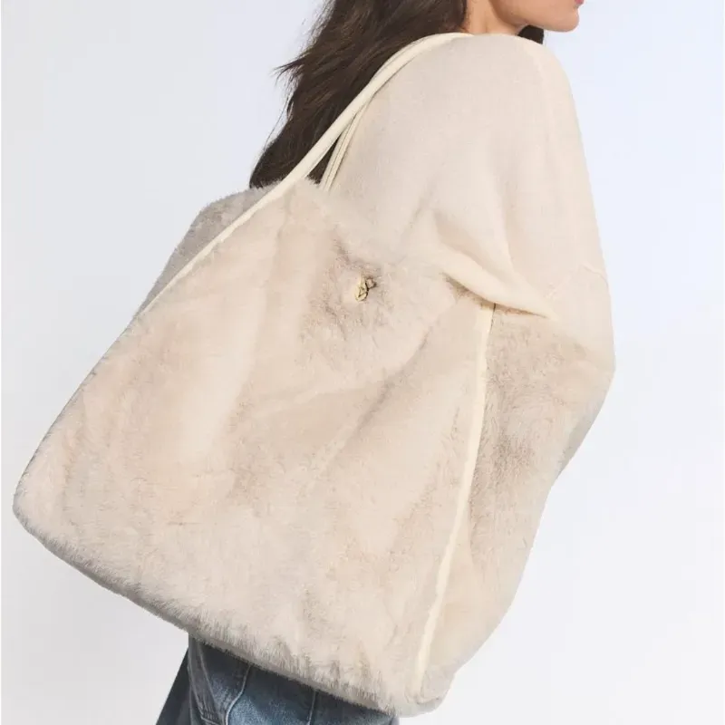 Cartera Victoria Secret 