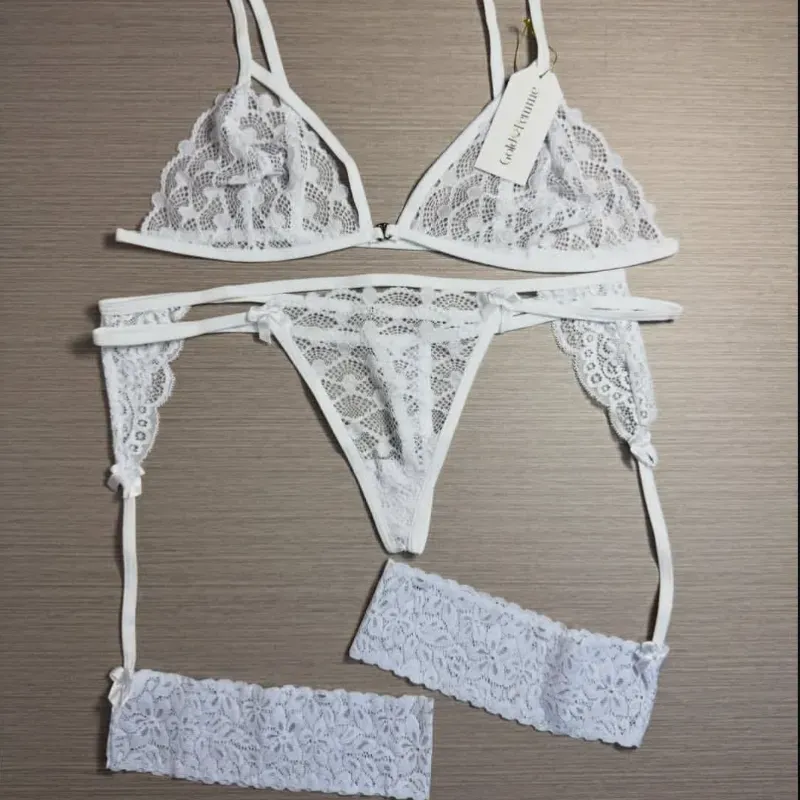 Conjunto de lencería blanco de 3 piezas