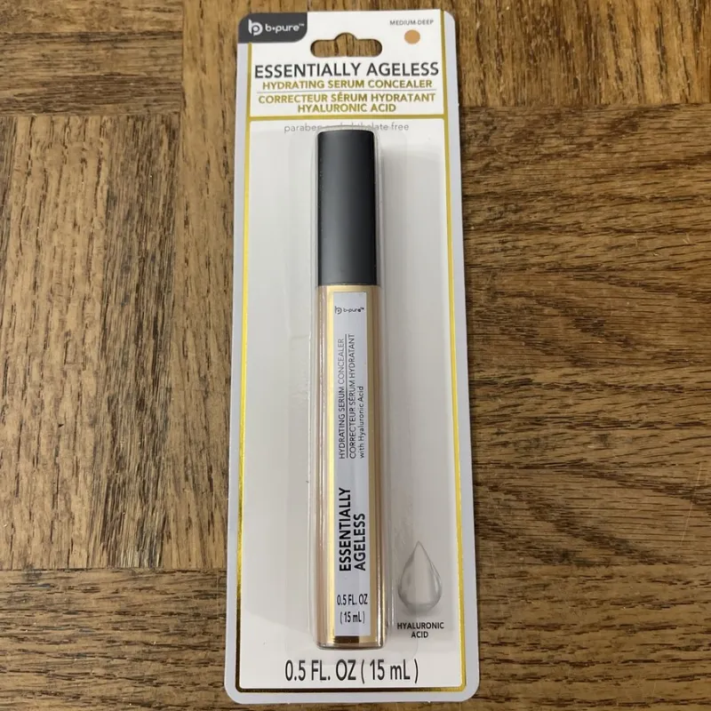 Corrector con sérum hidratante de Ácido Hialurónico