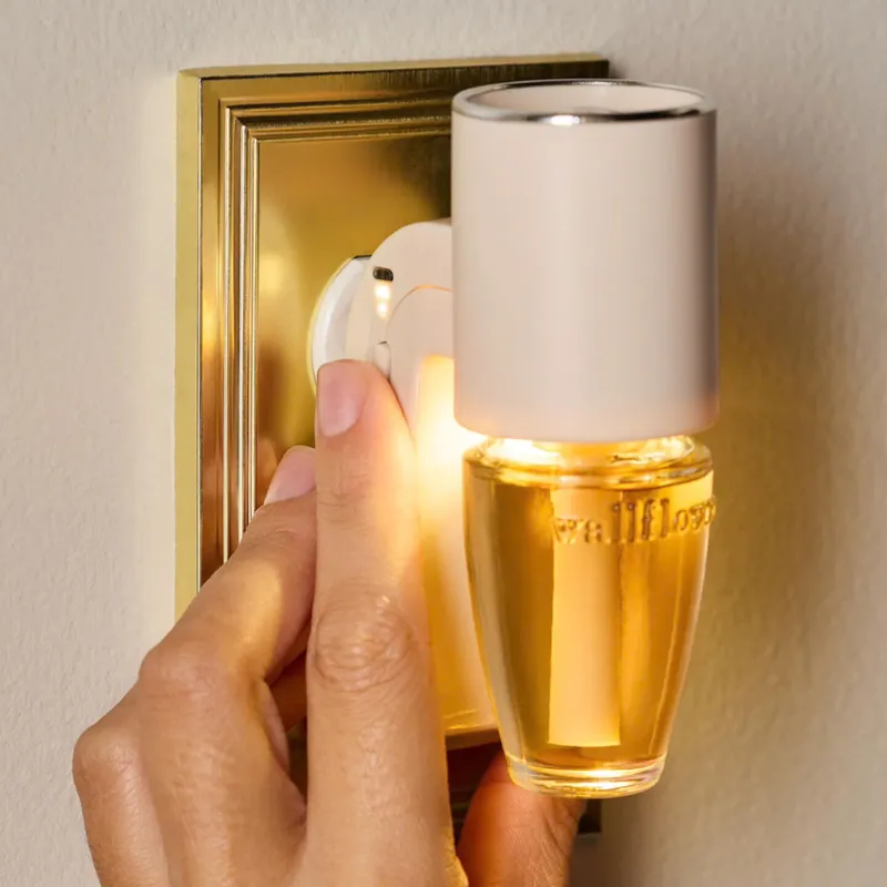 Cream Cylinder Scent Control™ Nightlight