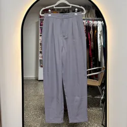 Pantalón gris