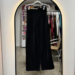 Pantalón negro ancho