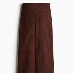 Pantaloneta carmelita con textura 