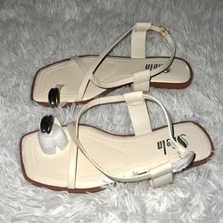 Sandalias beige