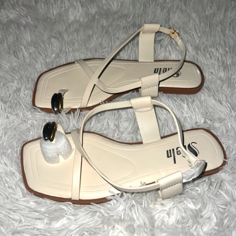 Sandalias beige