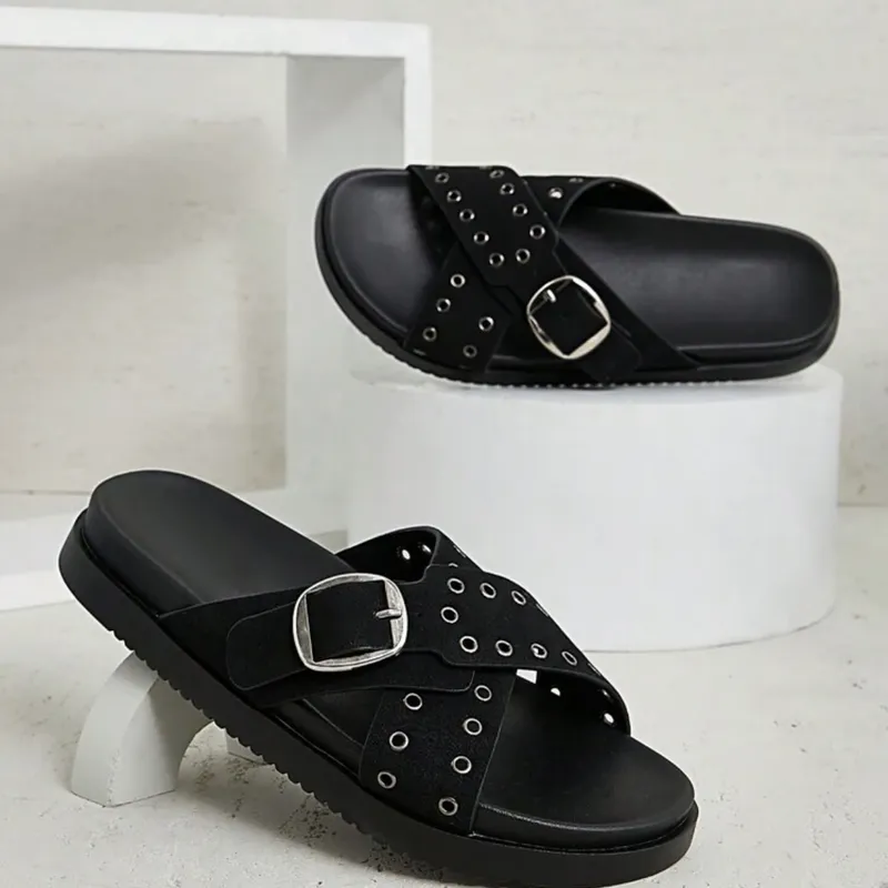Sandalias Negras con Hebilla 