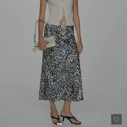 Saya satinada animal print 