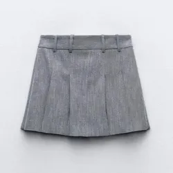 Saya short Zara