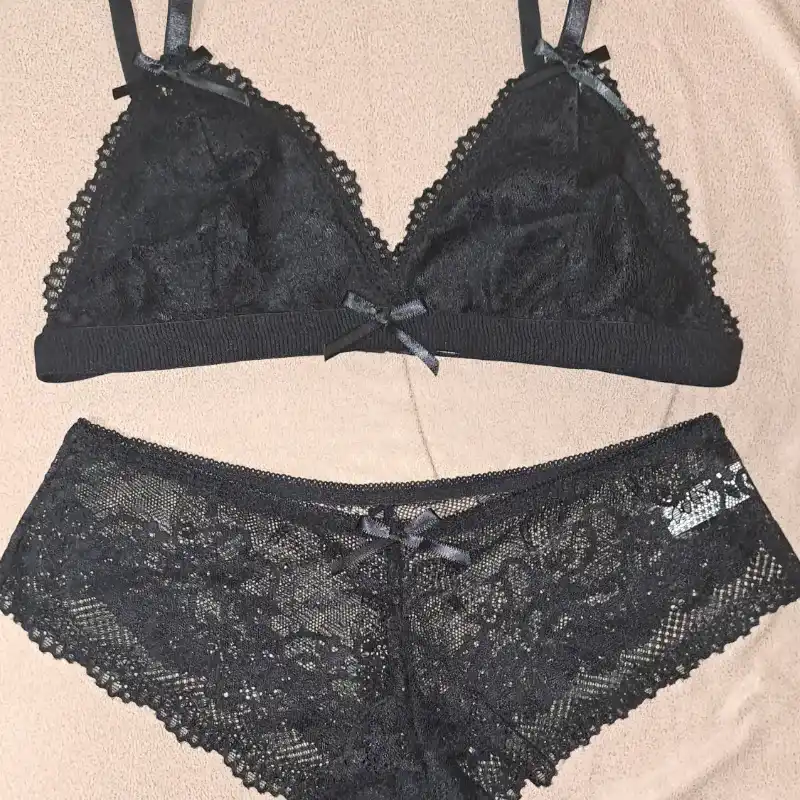 Sets de ajustador y blumer de encaje