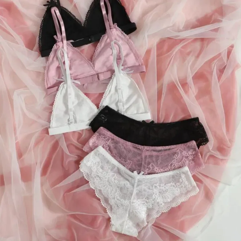 Sets de ajustador y blumer de encaje