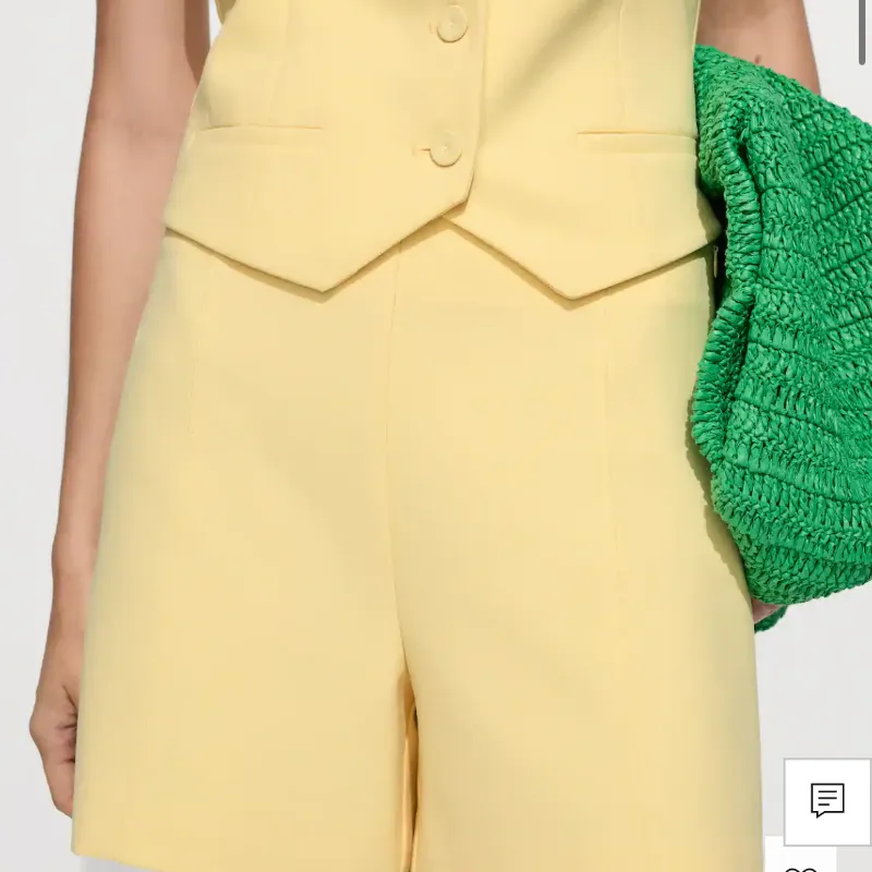 Short amarillo mantequilla MANGO