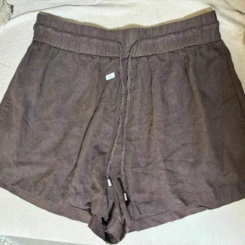 Short carmelita de tela