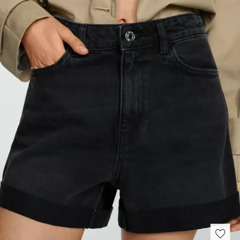 Short de mezclilla negro
