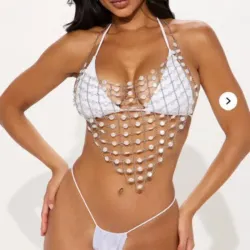 Top de perlas Fashion Nova 