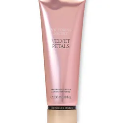 Velvet Petals Crema