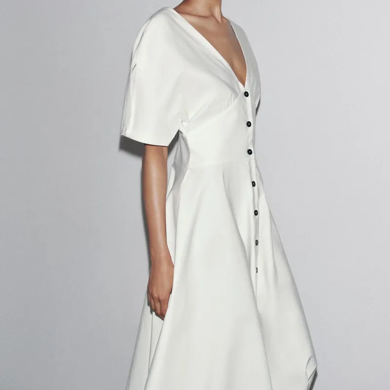 Vestido Blanco con botones en contraste ZARA