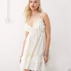 Vestido blanco de tirantes Asos