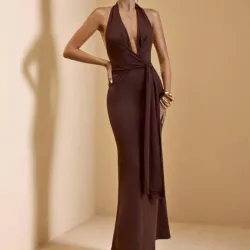 Vestido carmelita elegante