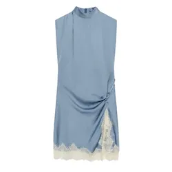 Vestido corto de satín con encaje