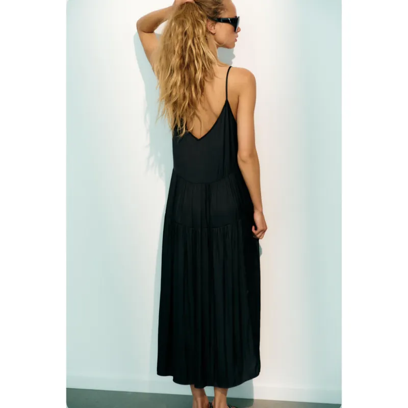 Vestido largo satinado con frunces